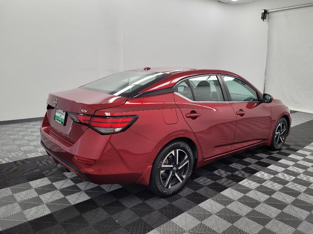 Used 2024 Nissan Sentra SV FWD image 9