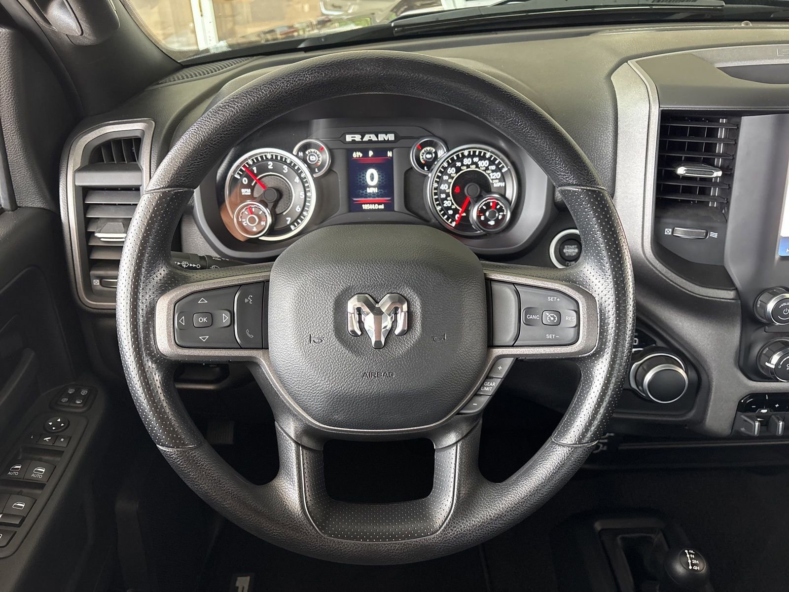 Used 2024 RAM 2500 Tradesman w/ Chrome Appearance Group AWD/4WD image 25