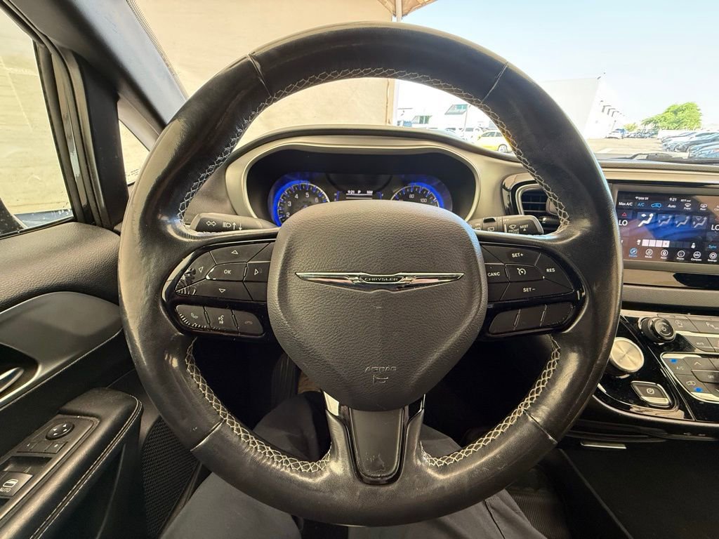 Used 2020 Chrysler Pacifica Touring w/ S Appearance Package image 21