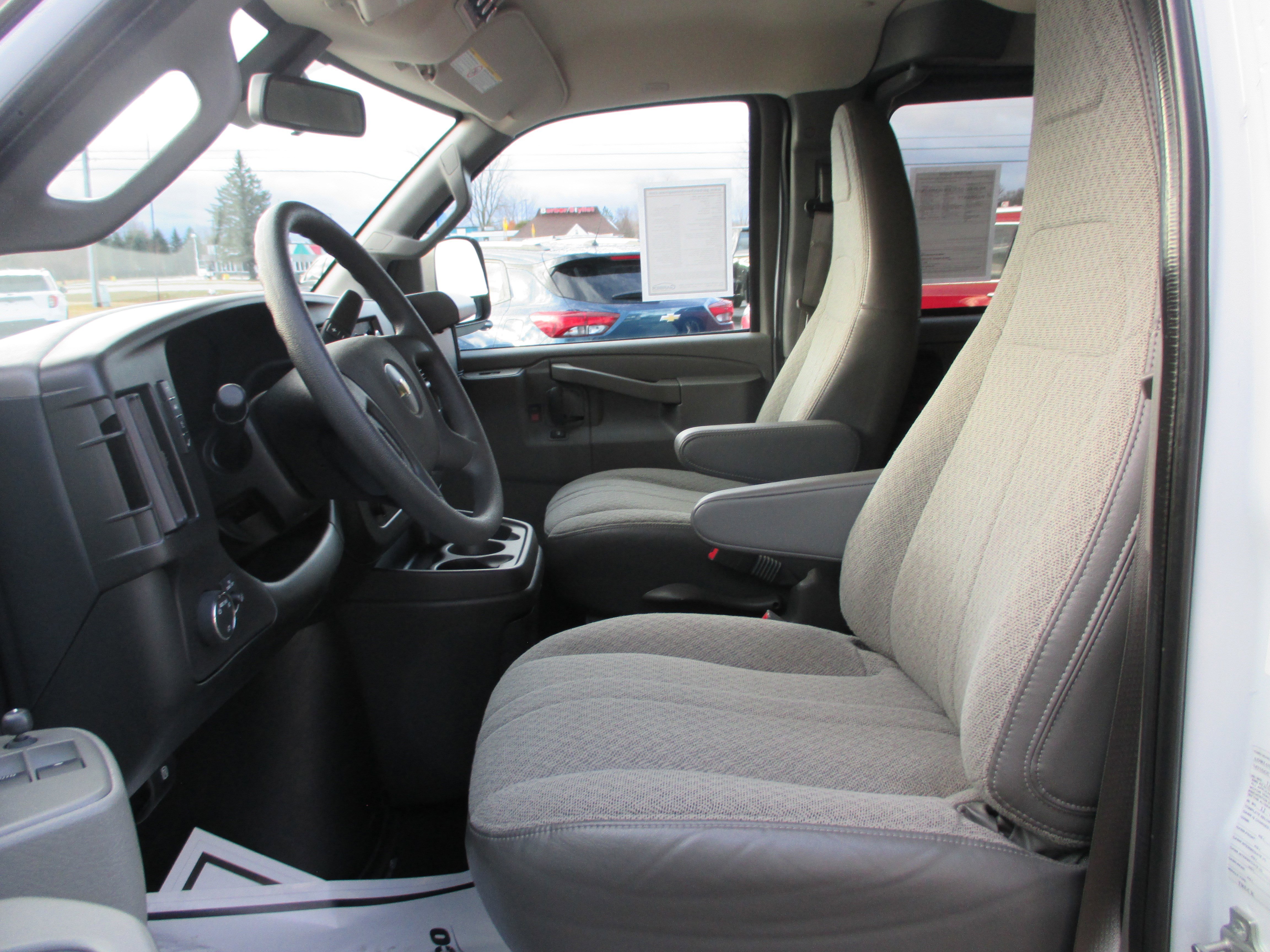 Used 2023 Chevrolet Express 3500 LT w/ LT Preferred Equipment Group image 12