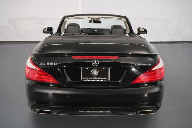 Used 2014 Mercedes-Benz SL 550 image 24
