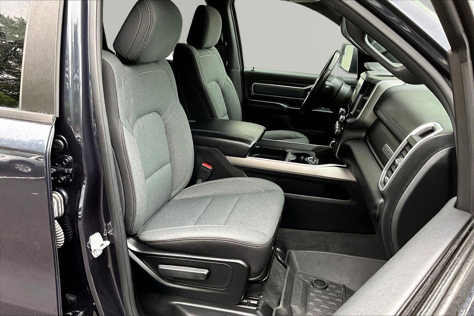 Used 2021 RAM 1500 Big Horn AWD/4WD image 29