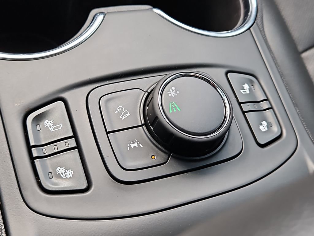 Used 2022 GMC Terrain SLT image 24