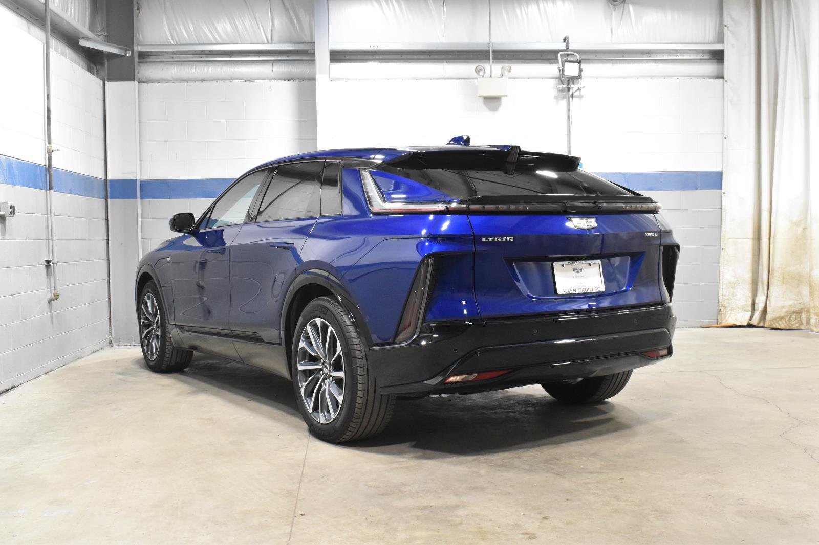 Certified 2024 Cadillac Lyriq Sport RWD image 22