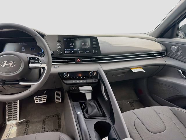 Certified 2026 Hyundai Elantra Sport FWD image 22