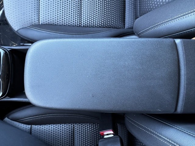 Used 2025 Chevrolet Trax LT image 17