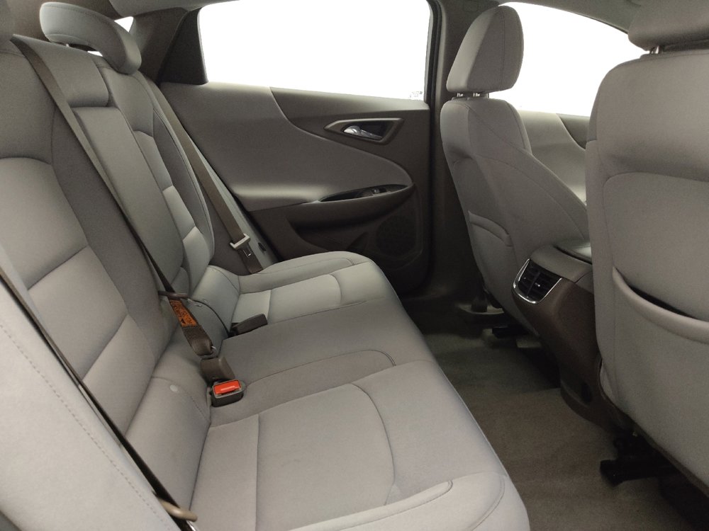 Used 2021 Chevrolet Malibu LT FWD image 19