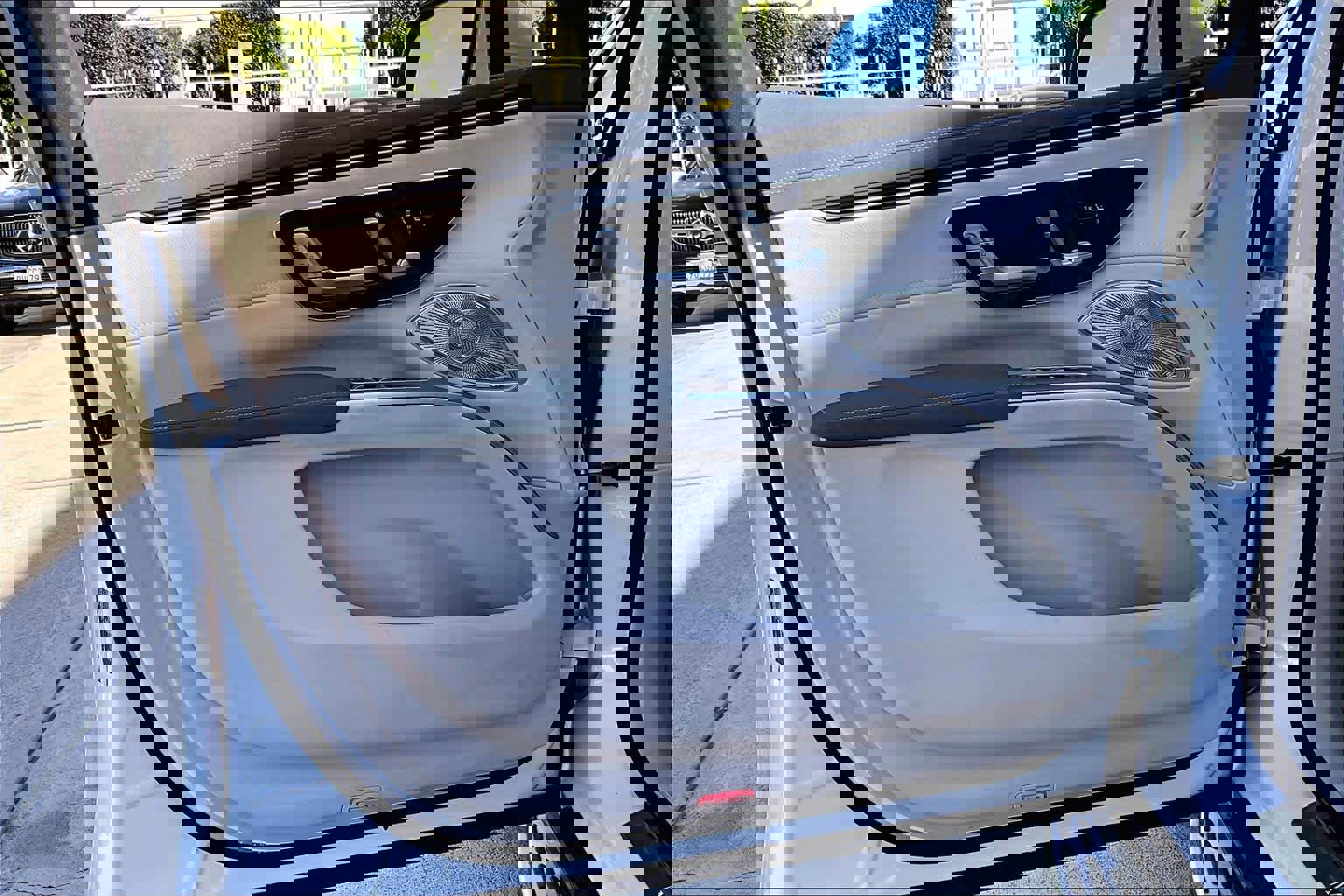 Used 2023 Mercedes-Benz EQS 450+ SUV image 22