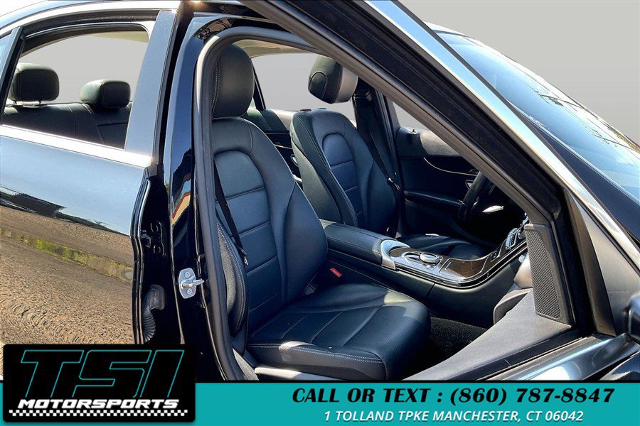 Used 2017 Mercedes-Benz C 300 4MATIC Sedan image 7