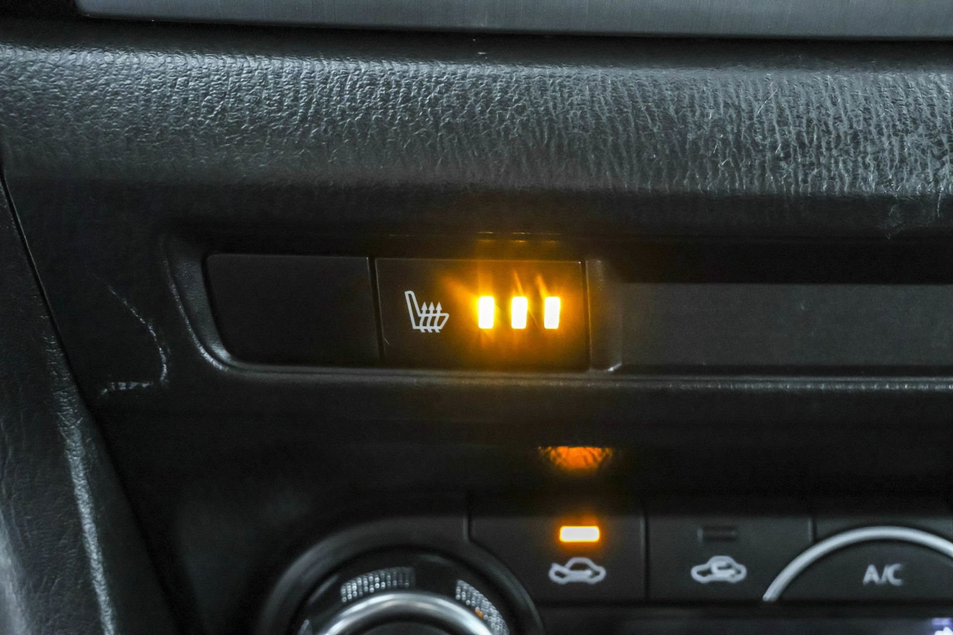 Used 2014 MAZDA MAZDA3 s Touring image 11