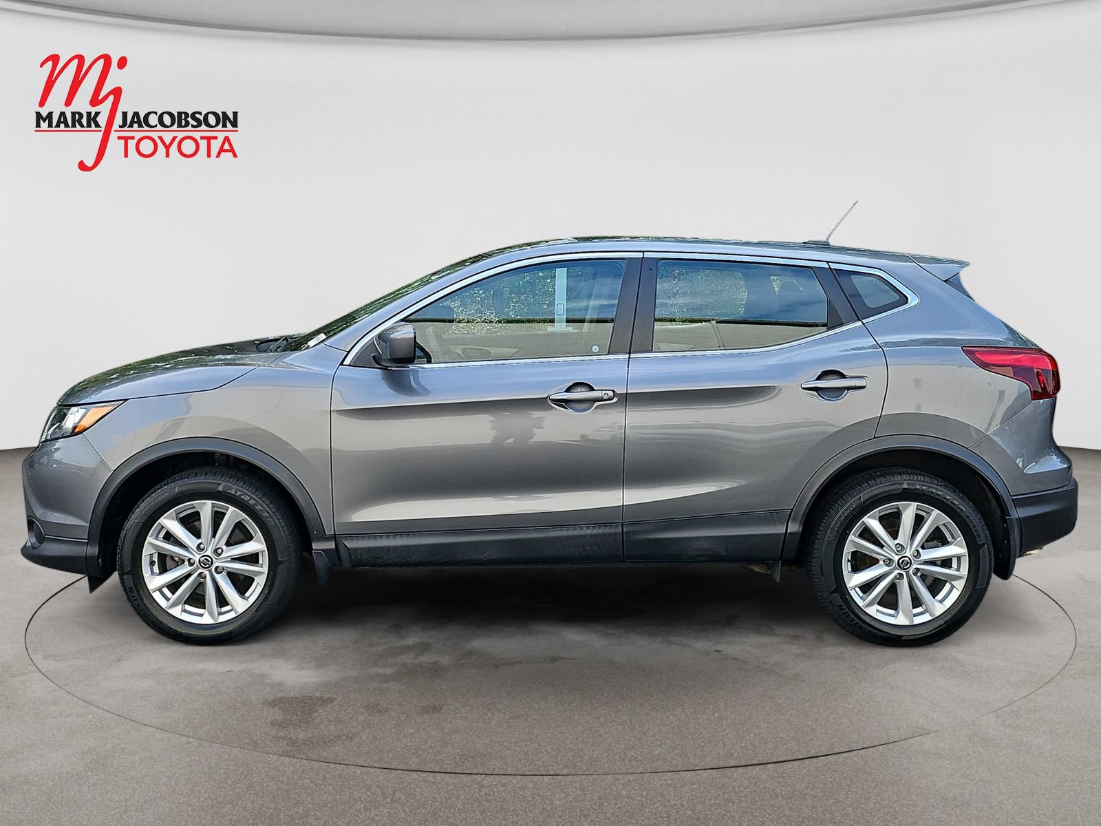 Used 2019 Nissan Rogue Sport S w/ Appearance Package AWD/4WD image 14