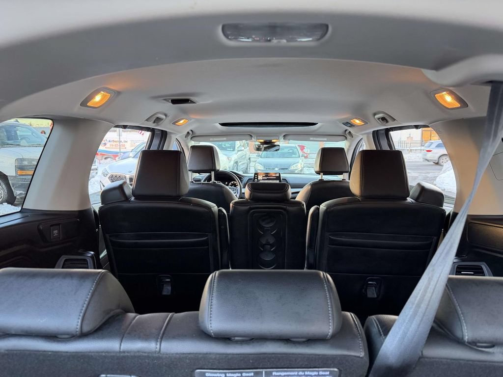 Used 2025 Honda Odyssey EX-L image 12