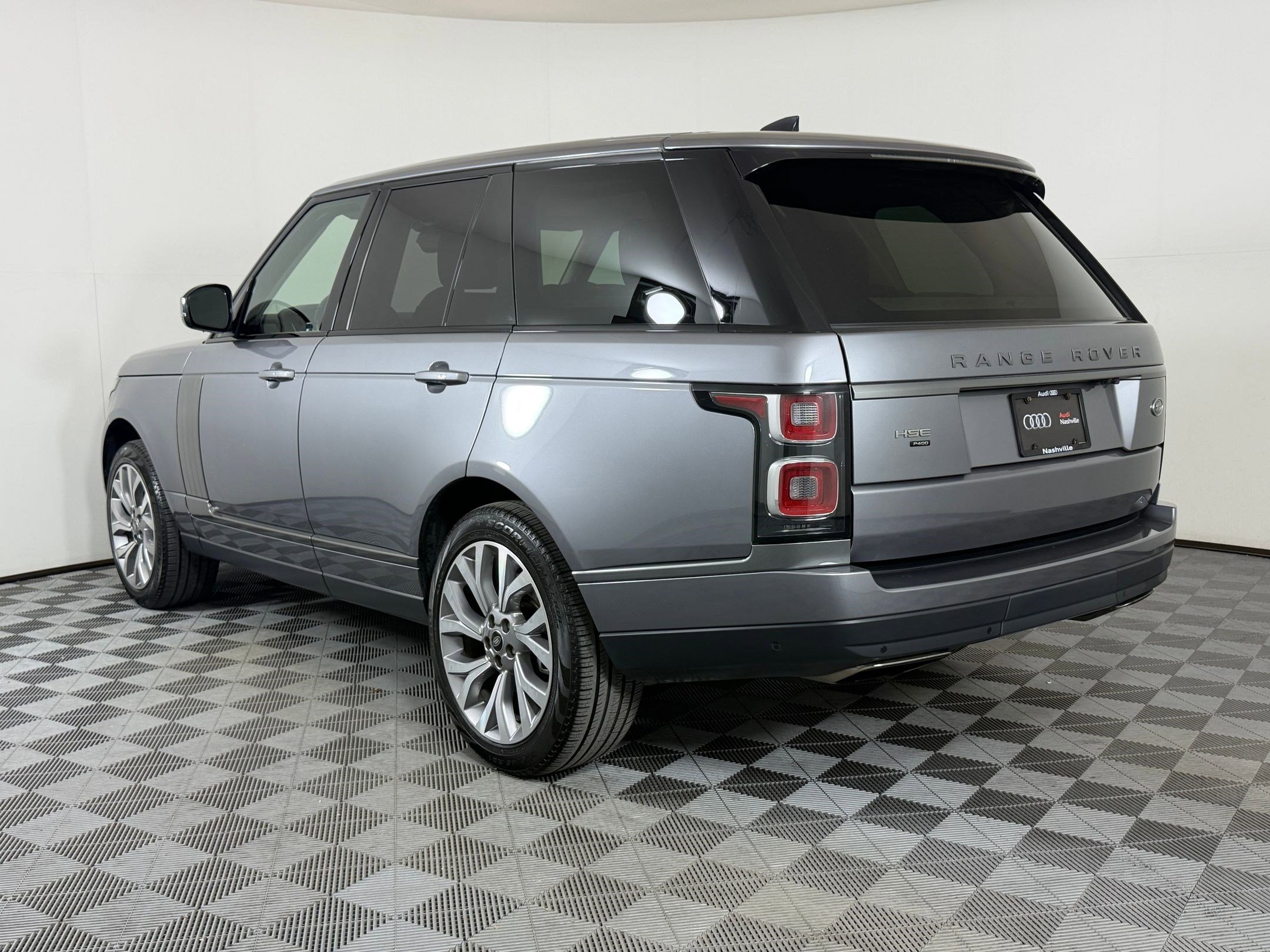 Used 2022 Land Rover Range Rover Westminster Edition image 3