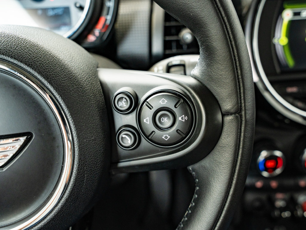 Used 2018 MINI Cooper 2-Door Hardtop FWD image 26