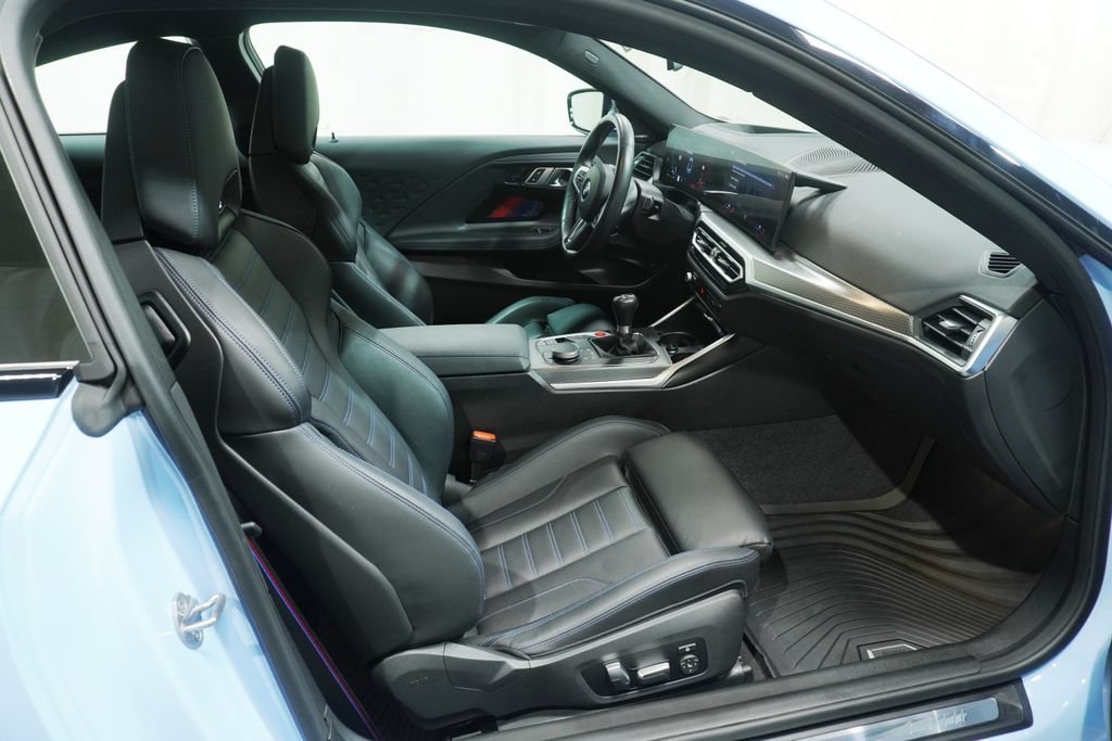 Used 2023 BMW M2 w/ Lighting Package RWD image 10