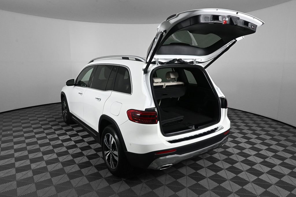 Used 2025 Mercedes-Benz GLB 250 image 31