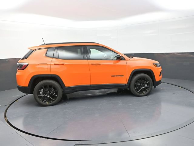 New 2026 Jeep Compass Latitude image 11