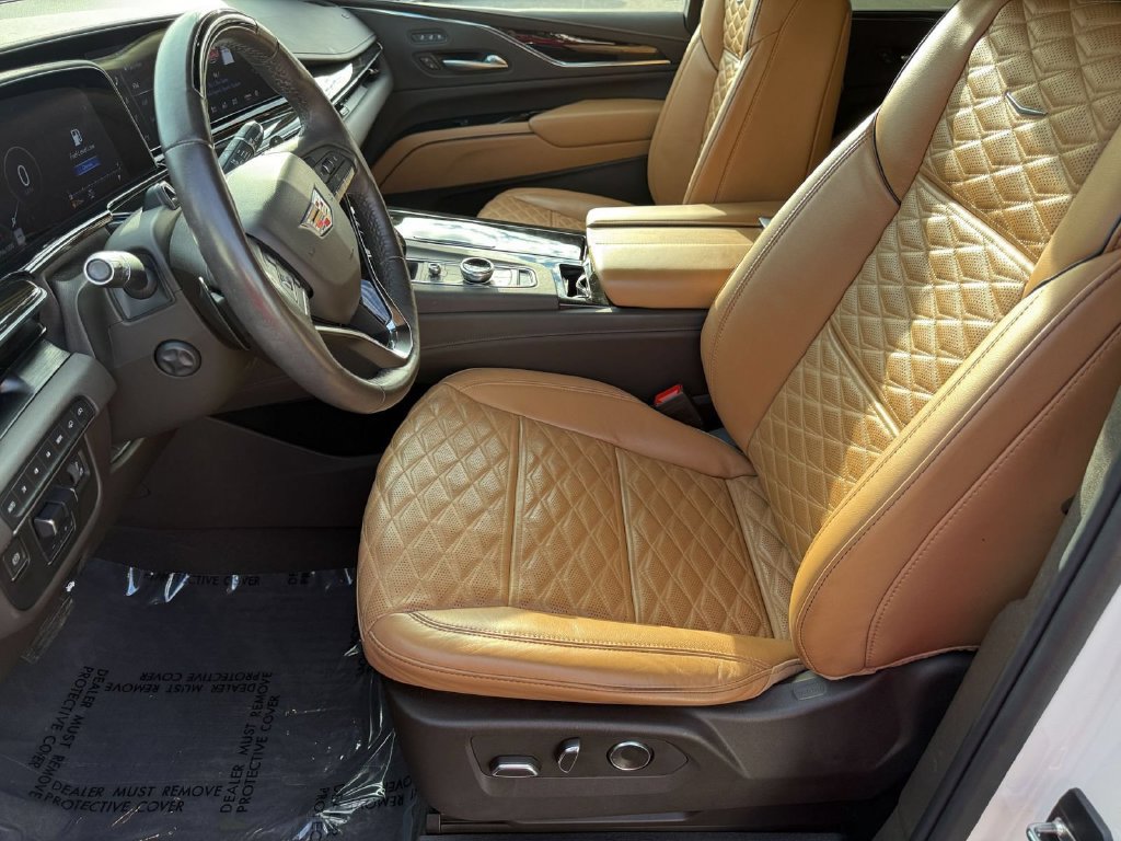 Used 2024 Cadillac Escalade Sport w/ Touring Package AWD/4WD image 12