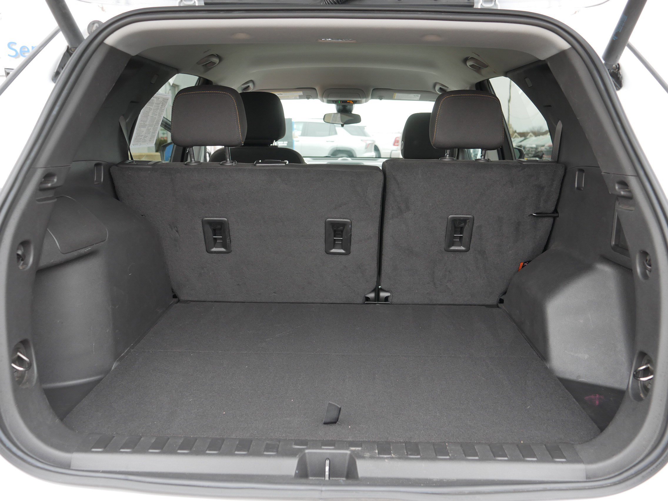 Used 2023 Chevrolet Equinox LT image 18