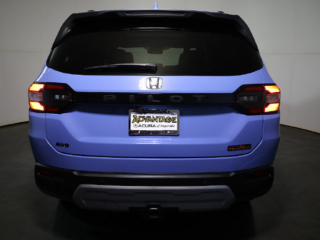 Used 2023 Honda Pilot TrailSport image 10