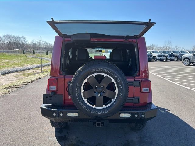 Used 2012 Jeep Wrangler Unlimited Sahara AWD/4WD image 11