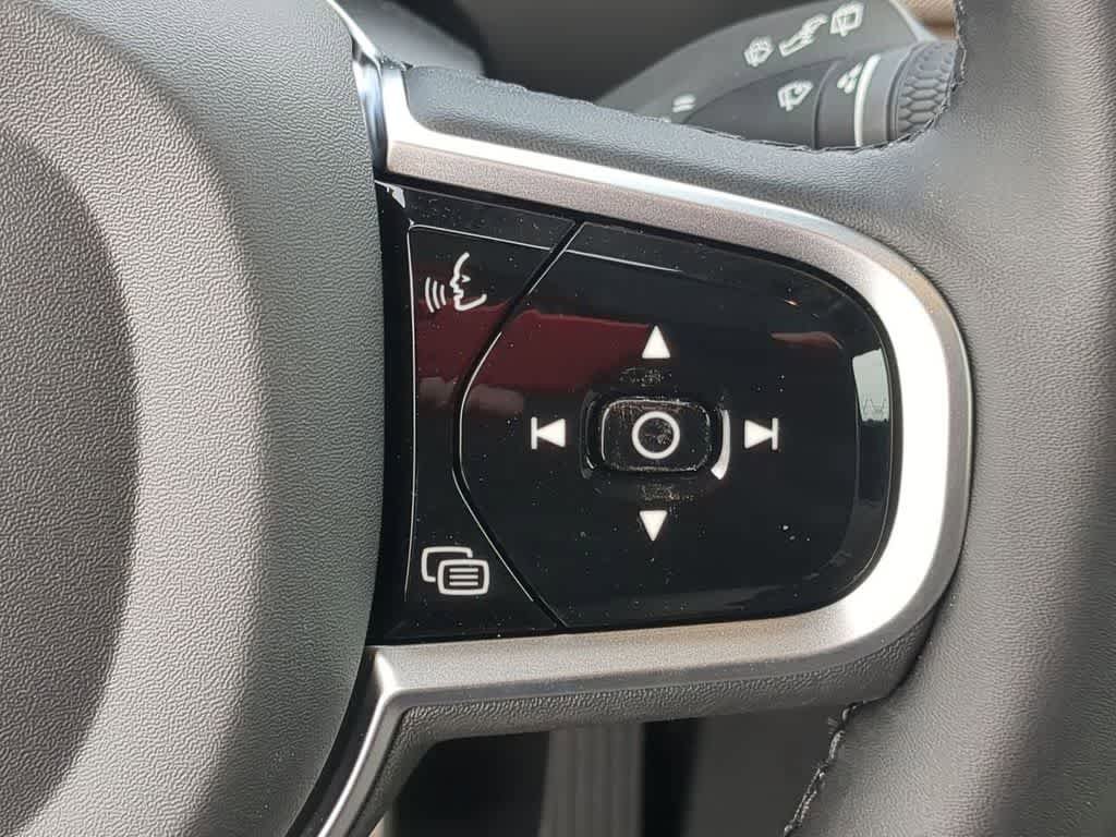 New 2026 Volvo XC90 B5 Core AWD/4WD image 23