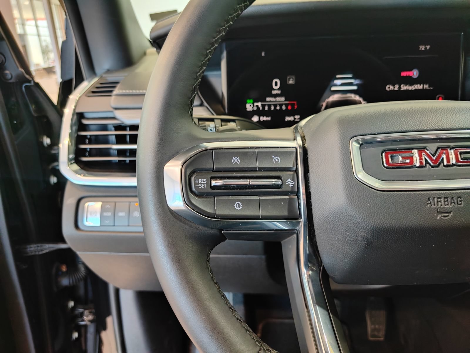 Used 2026 GMC Acadia Elevation w/ Elevation Premium Package AWD/4WD image 20