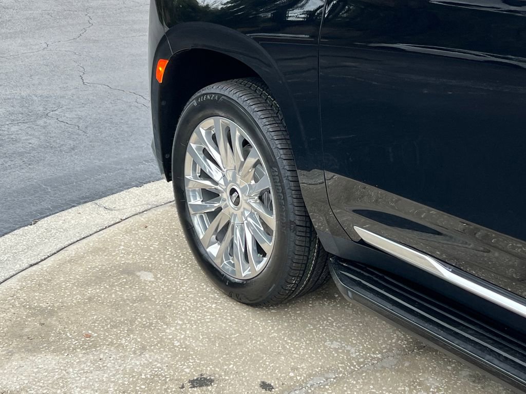 Certified 2023 Cadillac Escalade Premium Luxury image 32