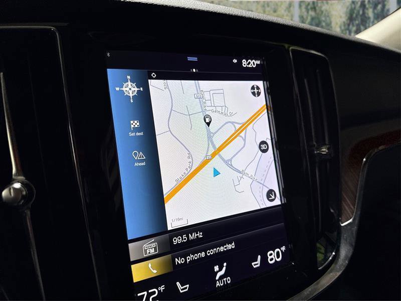 Used 2022 Volvo S60 T8 R-Design Expression image 24