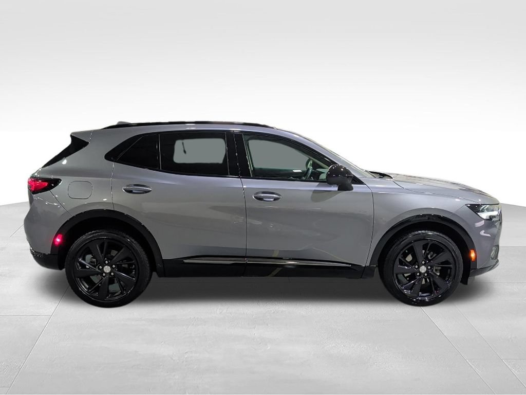 Used 2021 Buick Envision Essence w/ Technology Package I AWD/4WD image 4