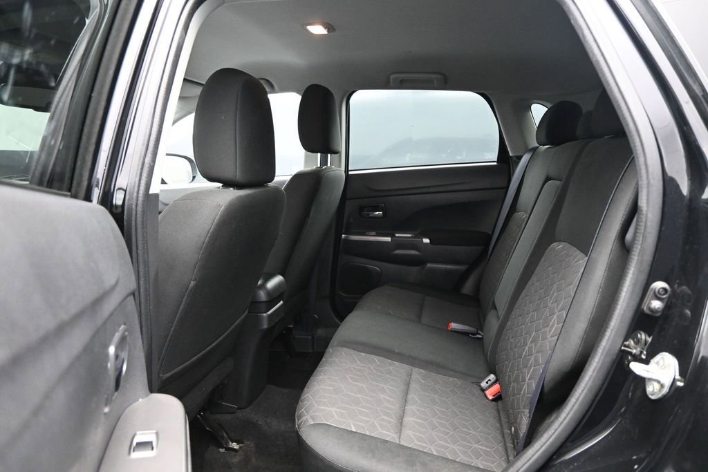 Used 2020 Mitsubishi Outlander Sport SE FWD image 22