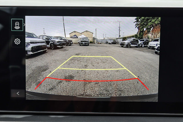 New 2027 Kia Sportage LX FWD image 24