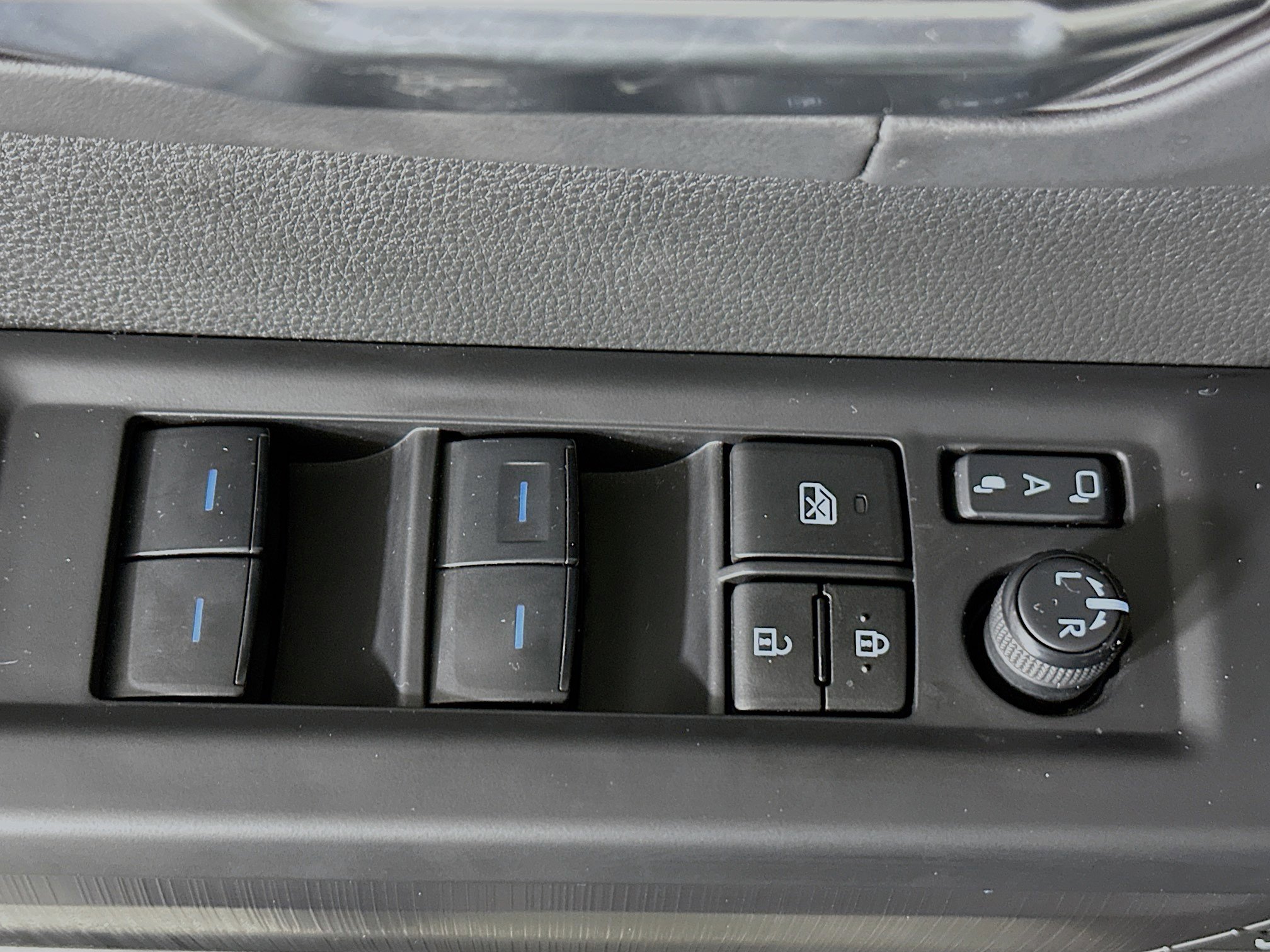 Used 2024 Toyota Tundra Platinum image 14