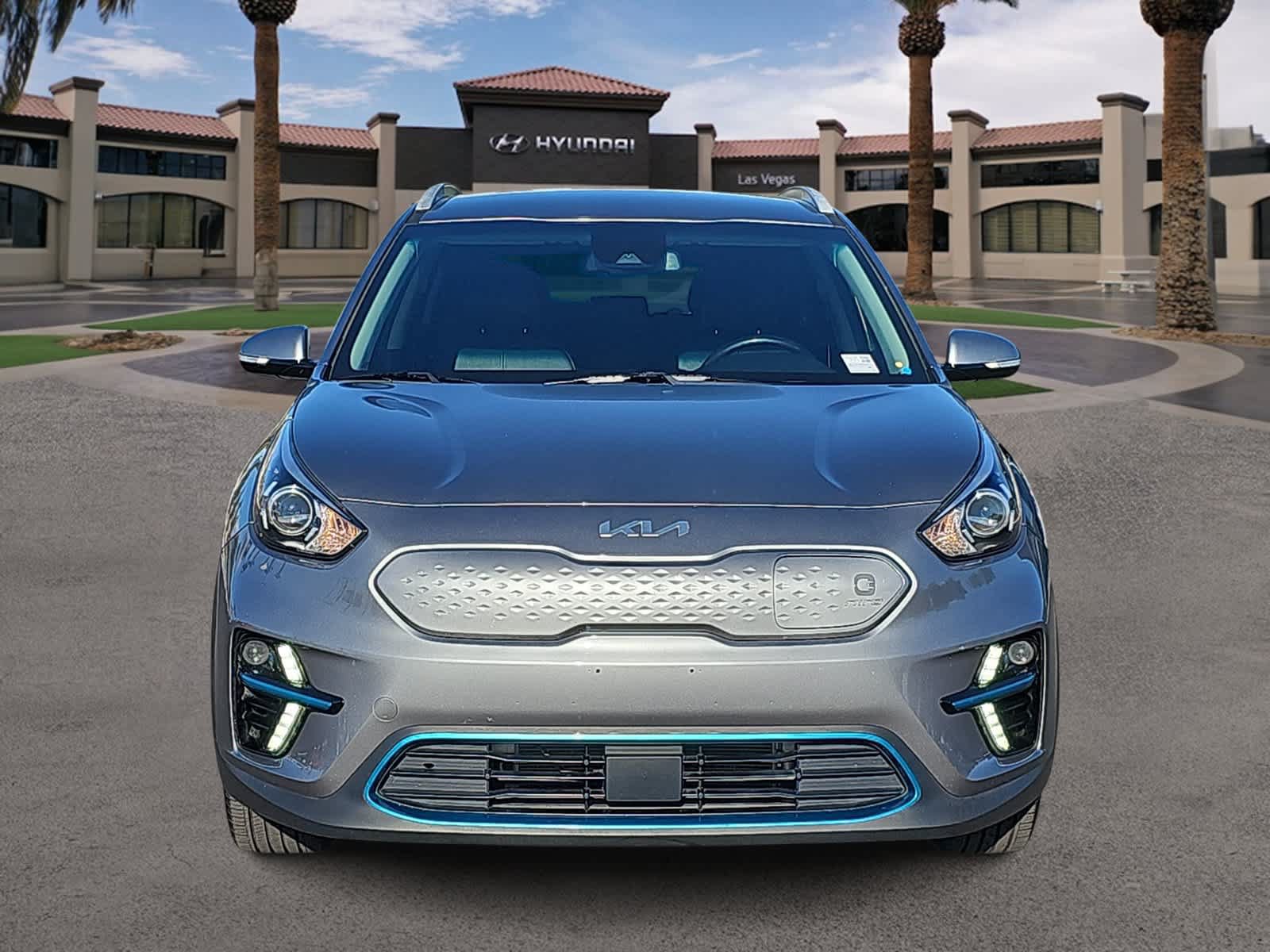 Used 2022 Kia Niro EX FWD image 3