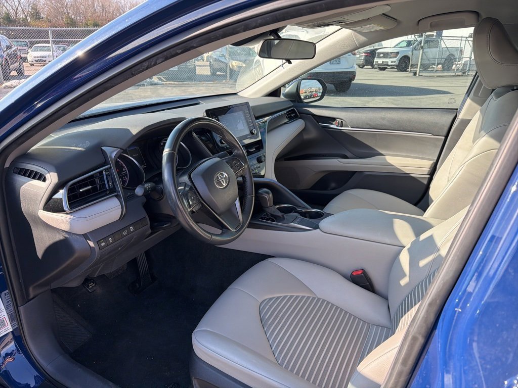 Used 2023 Toyota Camry SE image 13