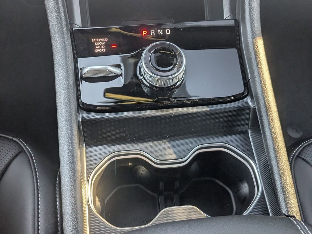 New 2025 Jeep Grand Cherokee Limited w/ Luxury Tech Group II image 26