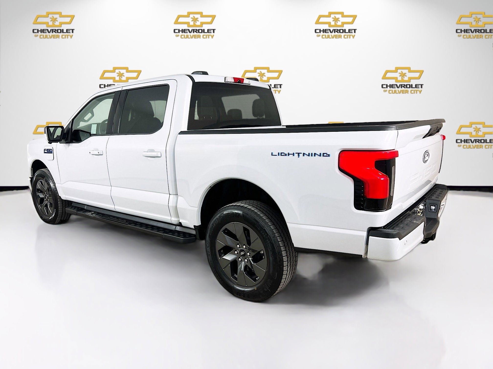 Used 2025 Ford F150 Lightning Flash image 5
