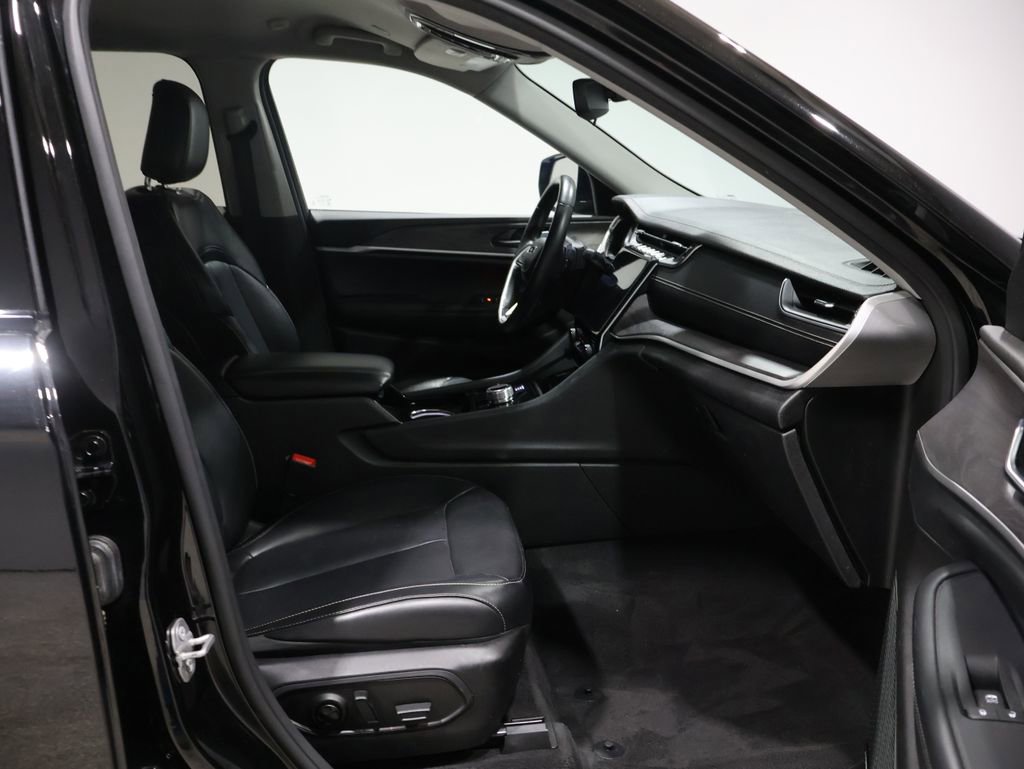 Used 2021 Jeep Grand Cherokee L Limited image 24