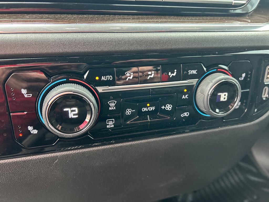 Used 2024 Chevrolet Silverado 3500 LT w/ Convenience Package image 21