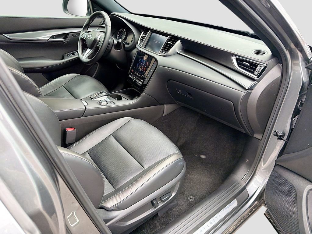 Used 2024 INFINITI QX55 Luxe image 16