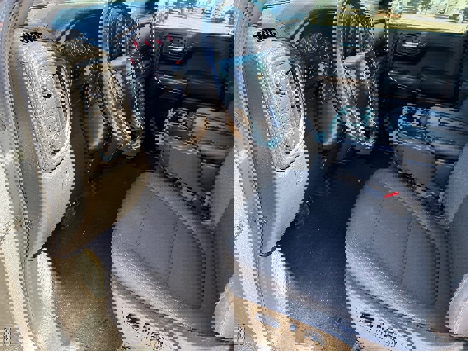 Used 2020 Chevrolet Silverado 1500 LT w/ All-Star Edition image 20