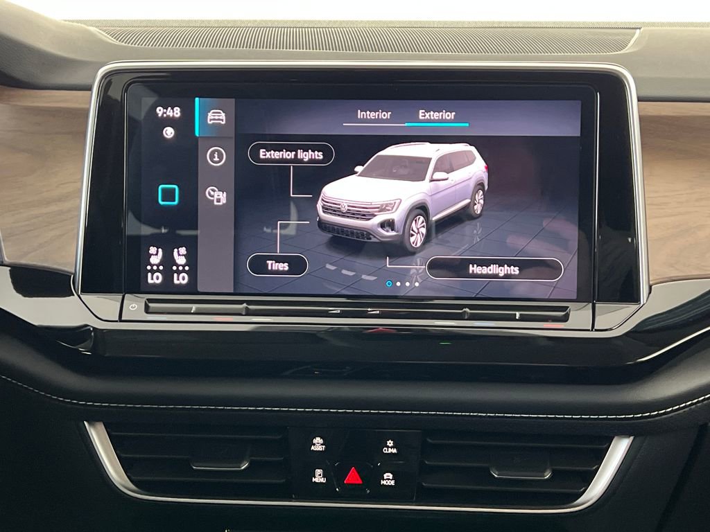 Used 2025 Volkswagen Atlas SE image 19