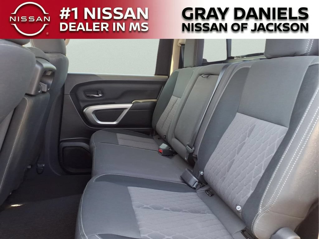 Used 2024 Nissan Titan SV AWD/4WD image 23