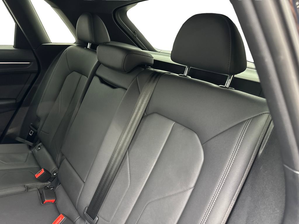 Used 2020 Audi Q3 2.0T Premium w/ Convenience Package image 34