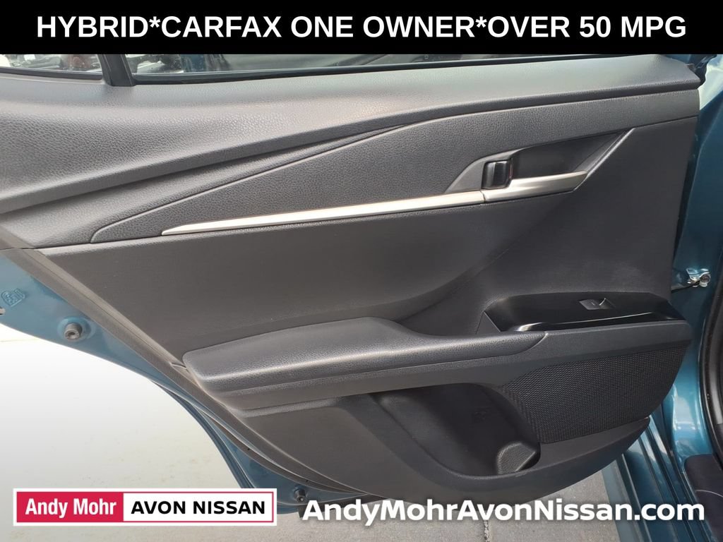 Used 2025 Toyota Camry SE FWD image 33