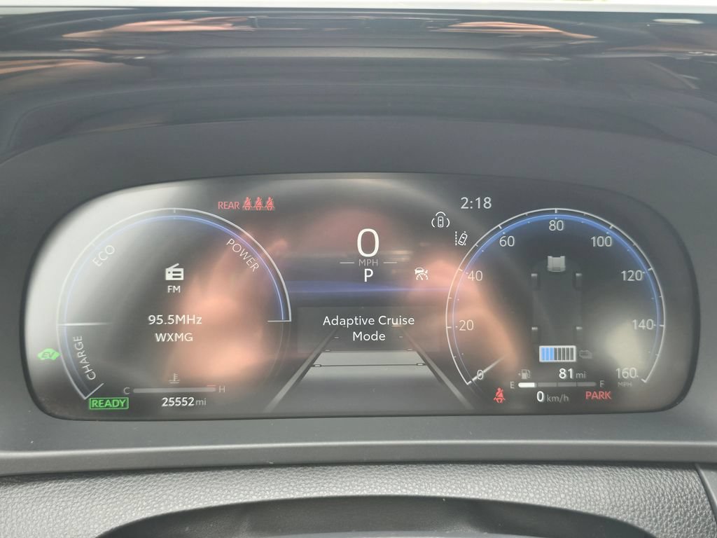 Used 2025 Toyota Crown Signia AWD/4WD image 21