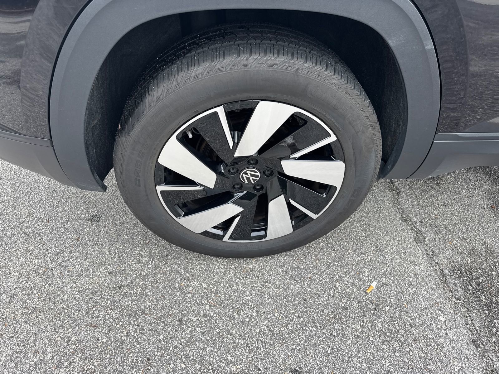 Used 2025 Volkswagen Atlas Cross Sport SE image 17