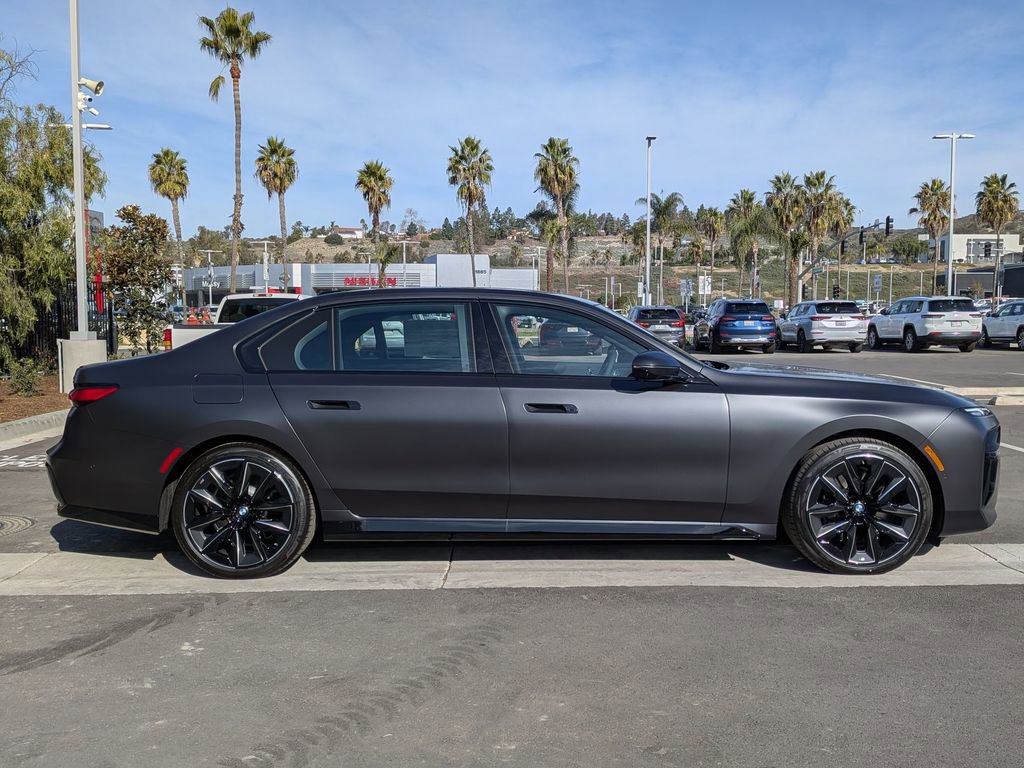 New 2026 BMW 740i image 3