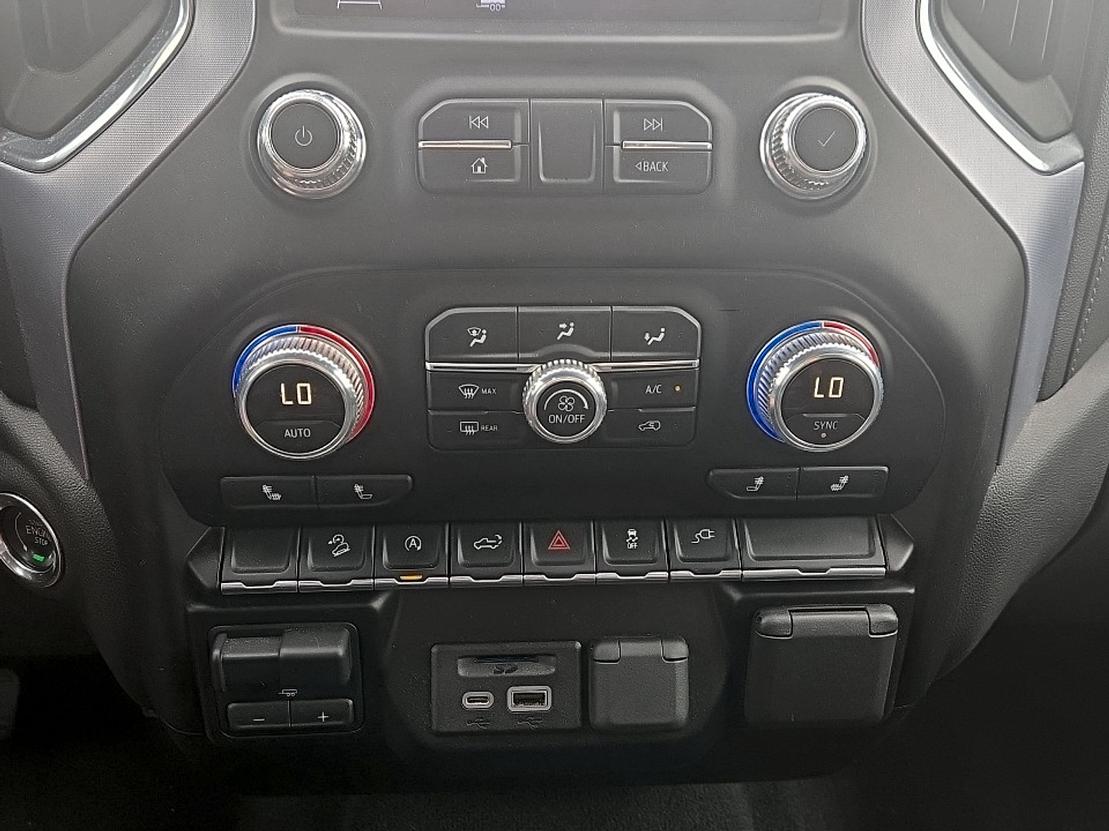 Used 2019 GMC Sierra 1500 SLE w/ SLE Value Package AWD/4WD image 19