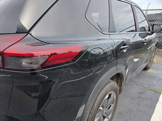 Used 2025 Nissan Rogue SV FWD image 5